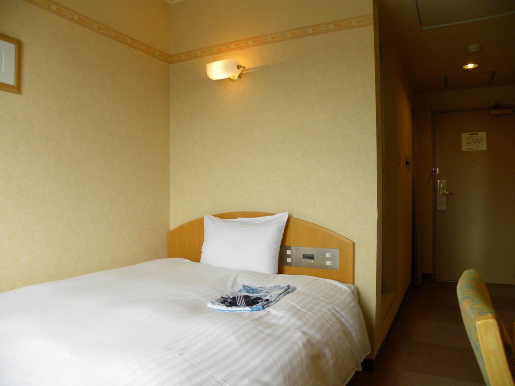 Hotel Benex Йонезава Стая снимка
