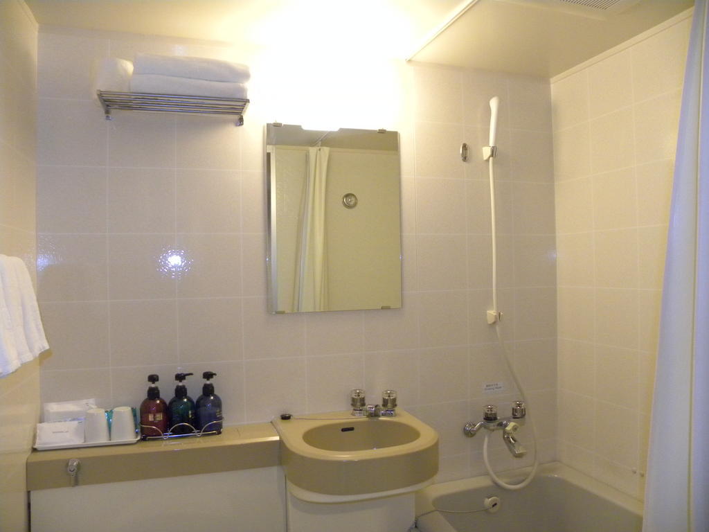 Hotel Benex Йонезава Стая снимка