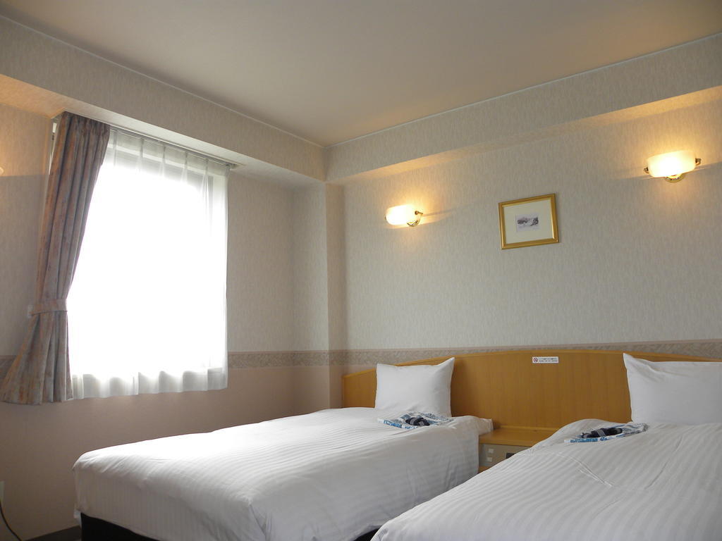 Hotel Benex Йонезава Екстериор снимка